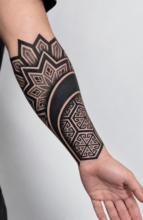 Blackwork and dotwork tattoo in Cusco - Ink Brothers Tattoo Studio